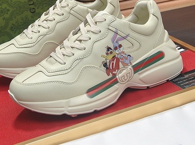 Gucci Off-White Stripe Chunky Sneakers