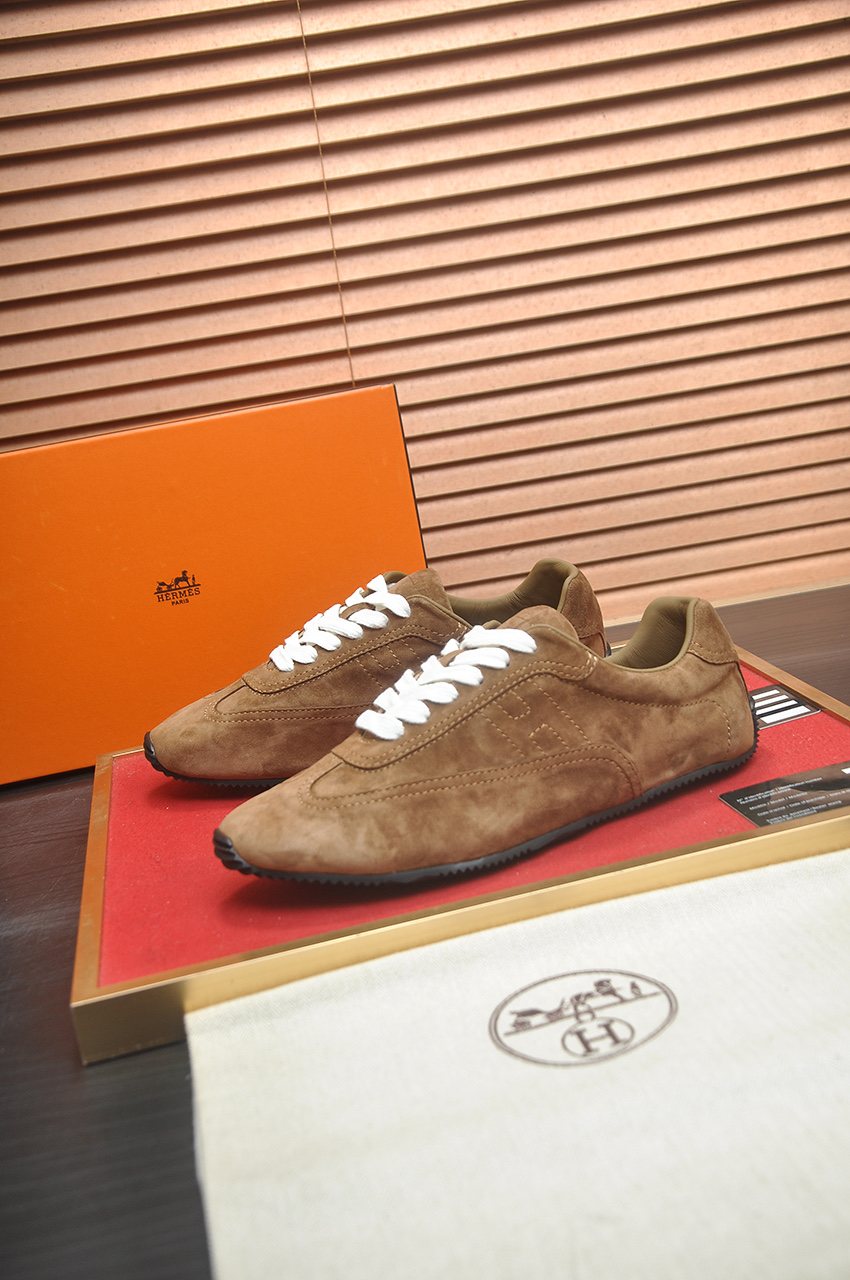 Hermès Brown Low-Top Sneakers